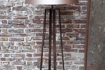 Staande lamp met parelmoer kap